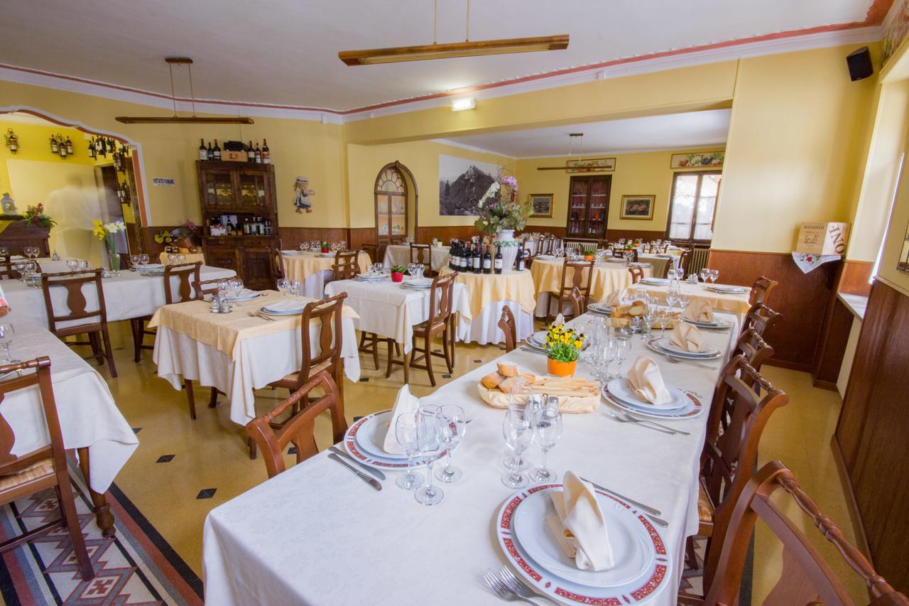 Hotel Ristorante Buasca Cuorgnè Exterior foto